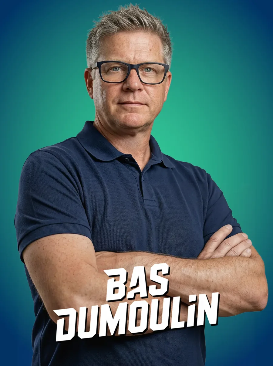 Karakterposter van Bas Dumoulin, oprichter en regisseur